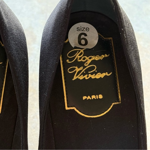 Roger Vivier Black Heels with Crystal Buckle - Picture 11 of 16